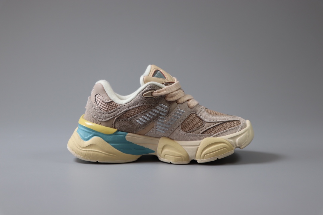 图片[2]-新百伦 New Balance NB9060童鞋26-37 海外版配色不仅显档次，鞋子也更轻盈❗️时尚大气的外观设计，学生必入的百搭童鞋款❗️-选品中心
