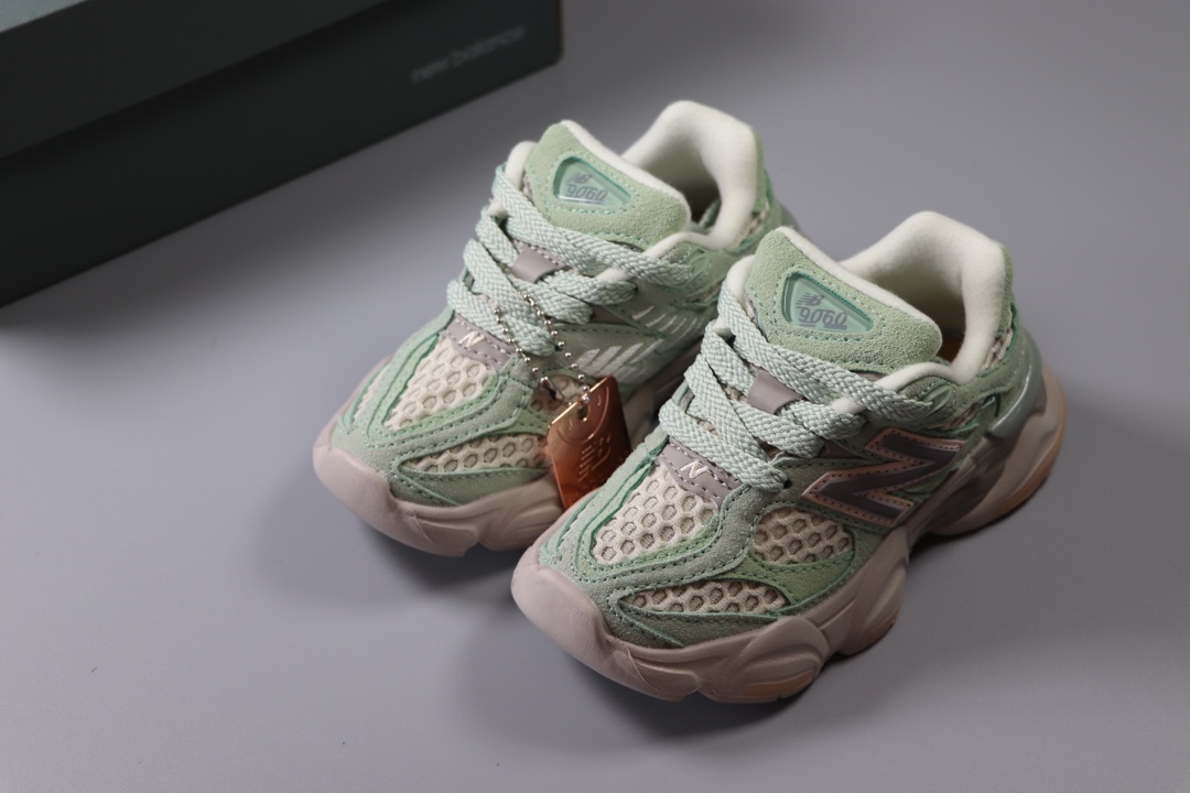 图片[9]-新百伦 New Balance NB9060童鞋26-37 海外版配色不仅显档次，鞋子也更轻盈❗️时尚大气的外观设计，学生必入的百搭童鞋款❗️-选品中心