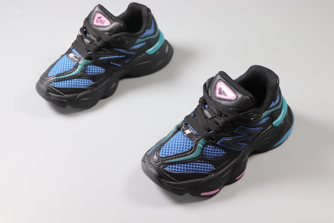 图片[6]-新百伦 New Balance NB9060童鞋26-37 海外版配色不仅显档次，鞋子也更轻盈❗️时尚大气的外观设计，学生必入的百搭童鞋款❗️-选品中心