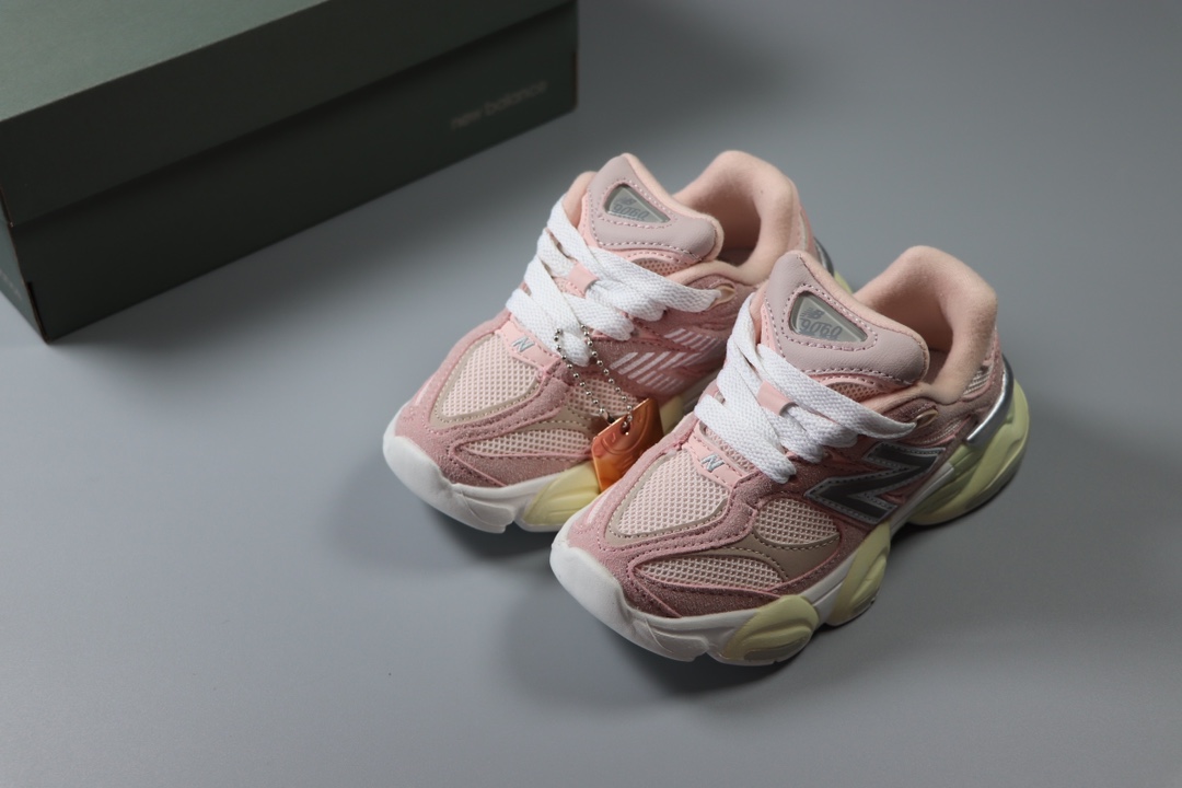 图片[9]-新百伦 New Balance NB9060童鞋26-37 海外版配色不仅显档次，鞋子也更轻盈❗️时尚大气的外观设计，学生必入的百搭童鞋款❗️-选品中心