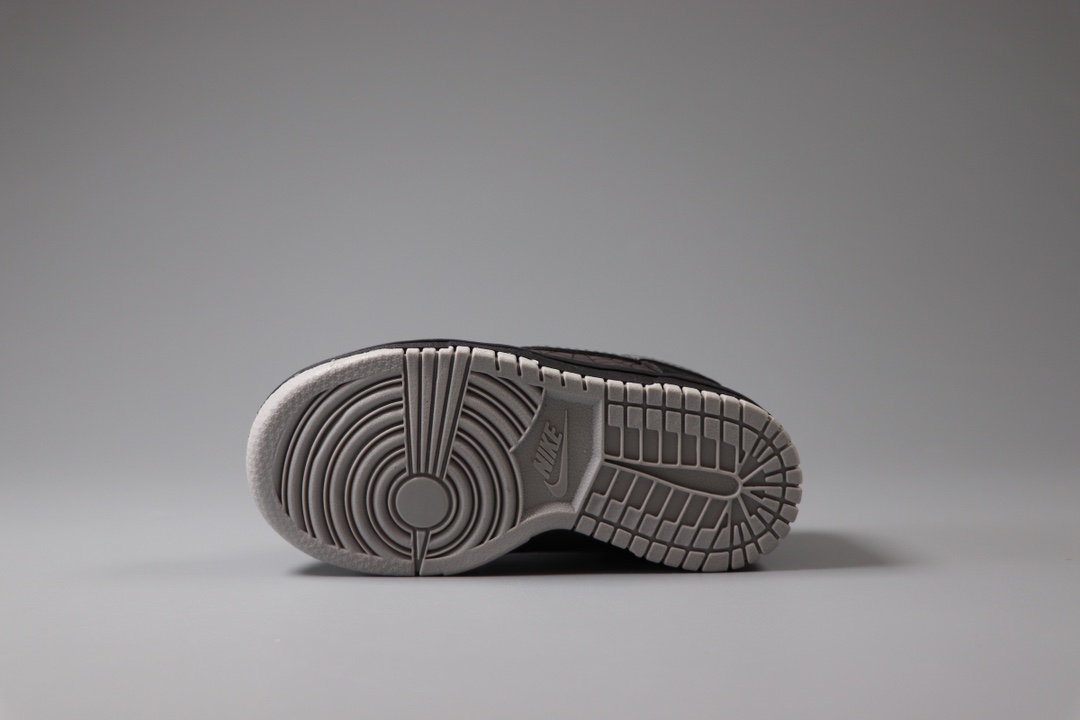 图片[3]-新款出货 原装 NK SB Dunk Low Pro 联名款低邦时尚童鞋 尺码：22 23 24 25 26 27 28 29.5 30 31 32 33.5 34 35 36 37.5-选品中心