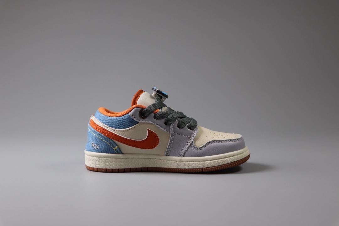 图片[2]-乔丹 Air Jordan 1（GS）乔丹低帮童鞋 时尚板鞋 尺码：22 23 24 25 26 27 28 29.5 30 31 32 33.5 34 35 36 37-选品中心