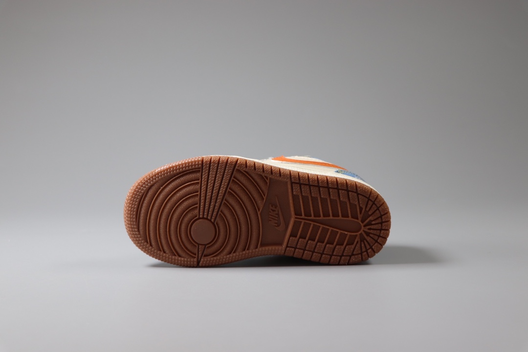 图片[3]-乔丹 Air Jordan 1（GS）乔丹低帮童鞋 时尚板鞋 尺码：22 23 24 25 26 27 28 29.5 30 31 32 33.5 34 35 36 37-选品中心