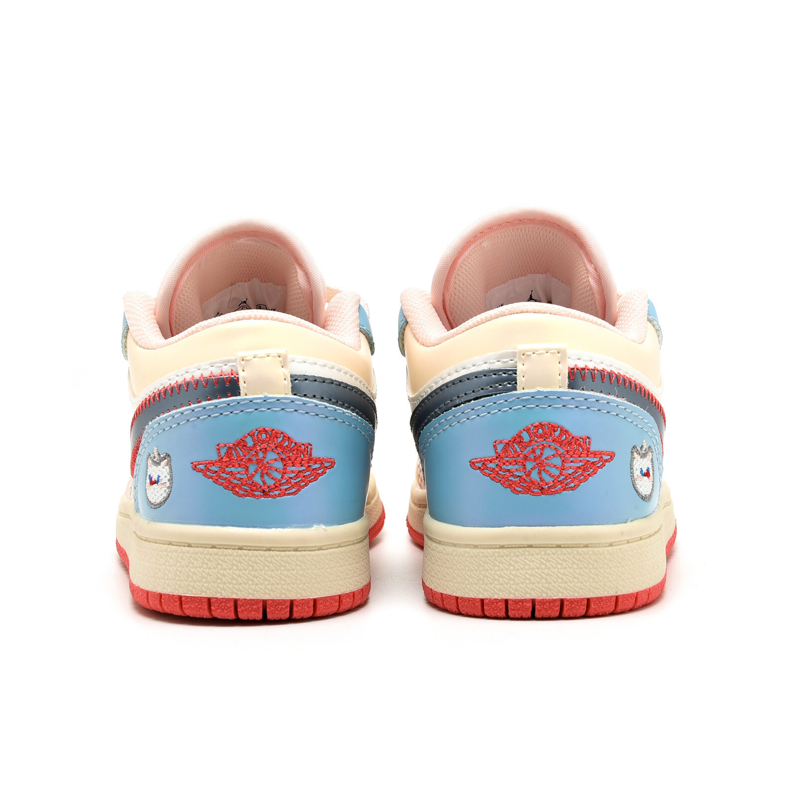 图片[4]-乔丹 Air Jordan 1（GS）乔丹低帮童鞋 时尚板鞋 尺码：22 23 24 25 26 27 28 29.5 30 31 32 33.5 34 35 36 37-选品中心