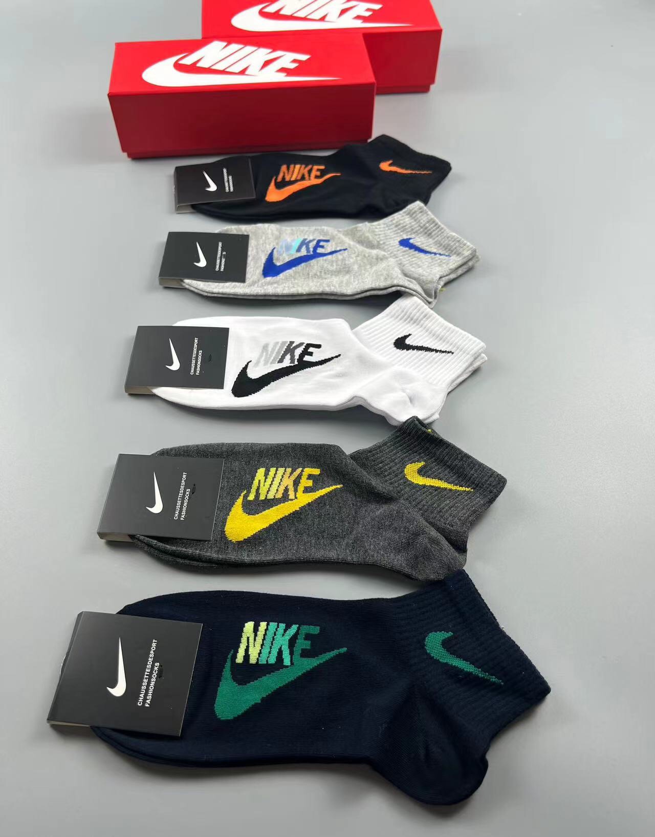 Nike耐克️永远的经典永远的️️精梳棉材质透气吸汗柔软舒适上脚非常nice️商务风潮送领导送长辈首选️