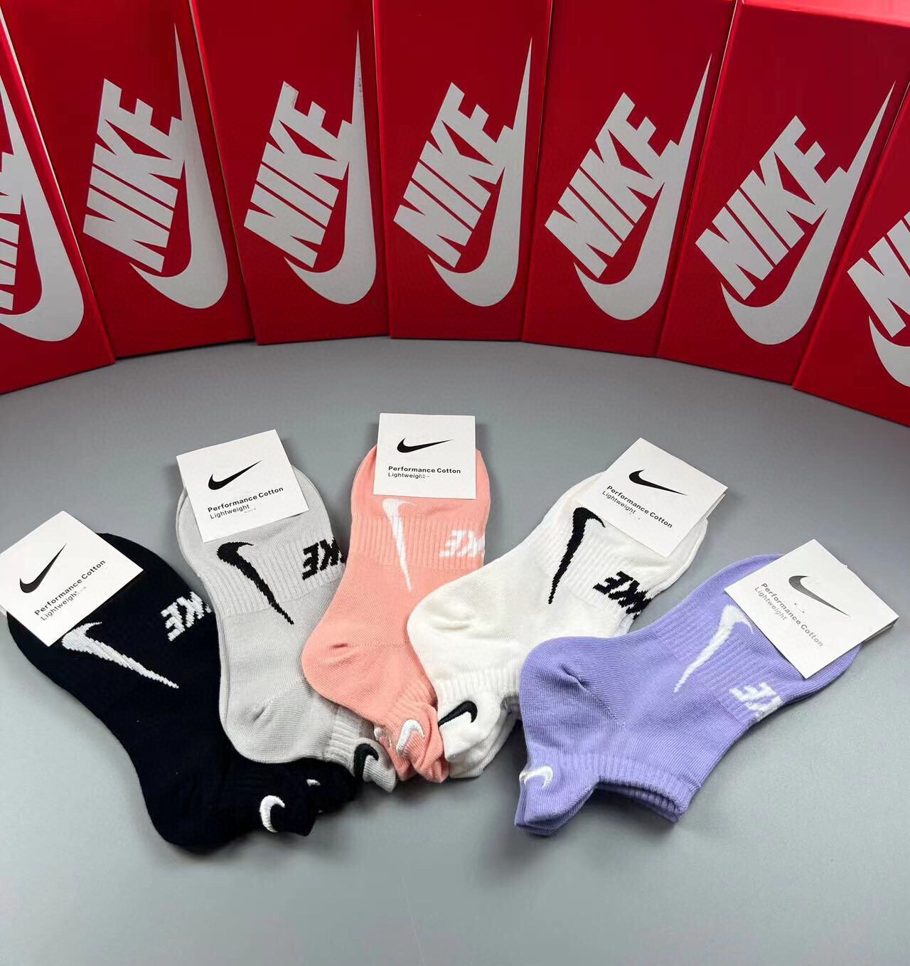 NIKE耐克新品女款短袜️JUSTDOIT.️logo超级nice️火爆全网的马卡龙色系️罗口处设计惊艳