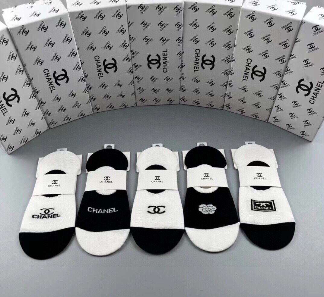 NO:296668,Chanel · Chanel Xiaoxiang new women's invisible socks [one box and five pairs] classic jacquard logo, pure cotton material, super comfortable and beautiful big brands to go out on the street, trendy people must have super easy to match socks, stockings, chanel, chanel, socks19860909Chanel · 香奈儿小香新品女款隐形袜子【一盒五双】提花经典标志,纯棉材质,超舒适超美腻大牌出街,潮人必备超好搭袜子丝袜,袜子,chanel,chanel,socks,accessory