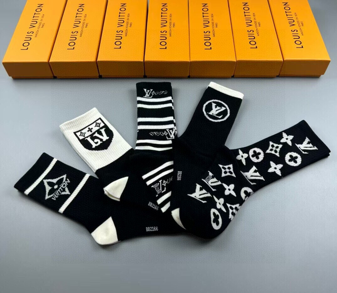  🆕Louis Vuitton · 路易威登❗️驴家新品高筒袜子❗️【一盒五双】纯棉材质，提花经典标志，