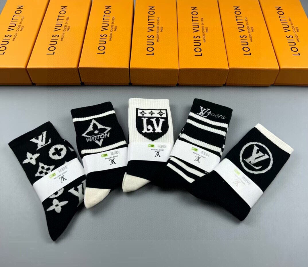  🆕Louis Vuitton · 路易威登❗️驴家新品高筒袜子❗️【一盒五双】纯棉材质，提花经典标志，