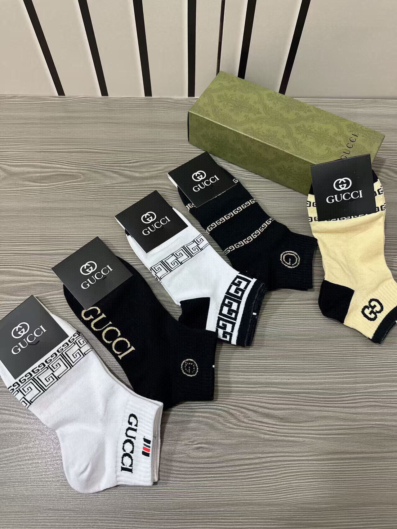  🆕Gucci · 古奇❗️G家新品短袜❗️【一盒五双】提花经典标志，超级nice，实物超漂亮，超火爆小