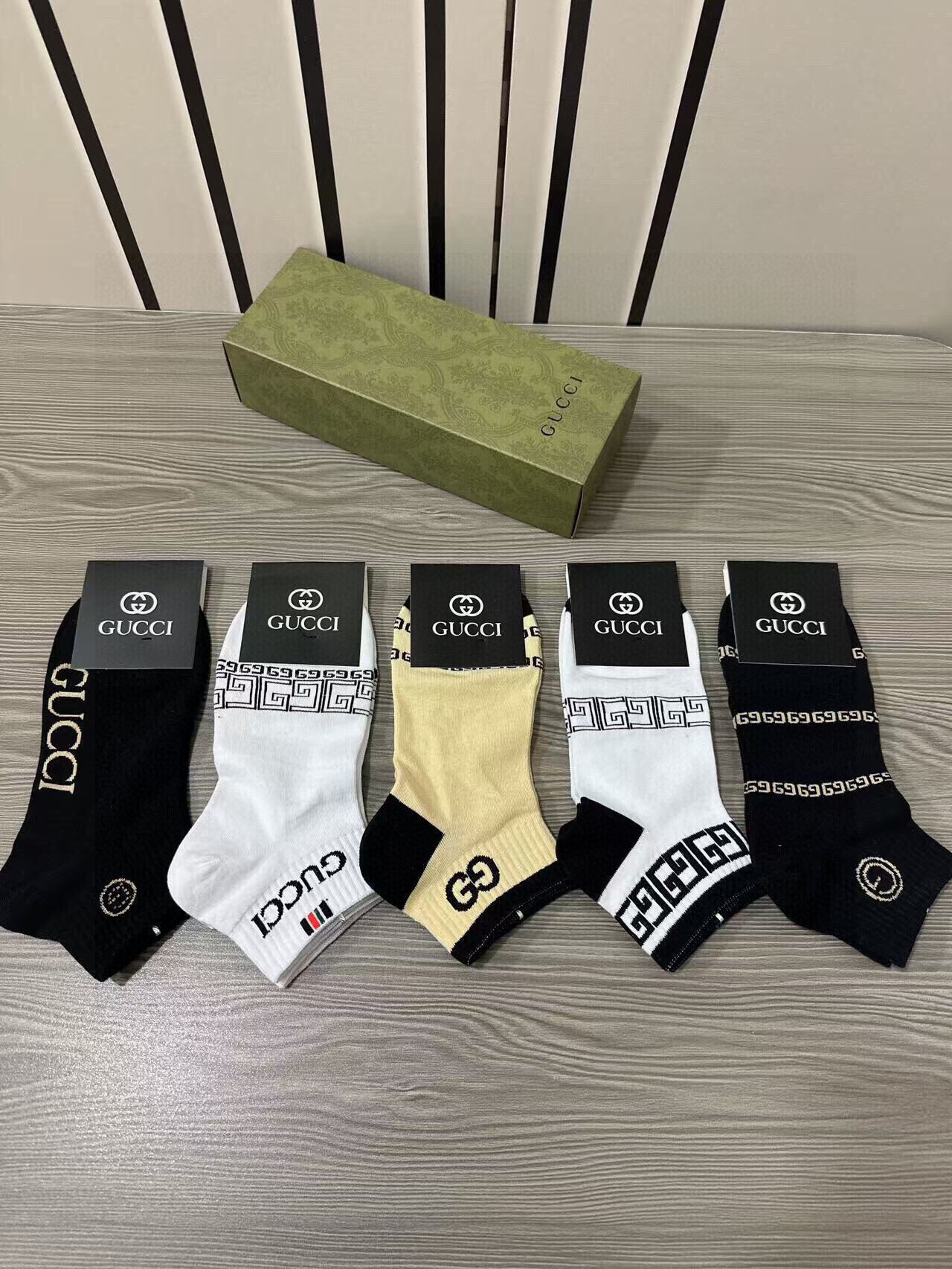  🆕Gucci · 古奇❗️G家新品短袜❗️【一盒五双】提花经典标志，超级nice，实物超漂亮，超火爆小