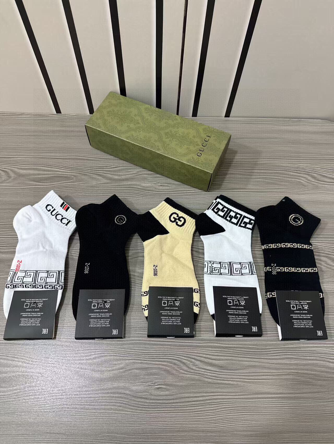  🆕Gucci · 古奇❗️G家新品短袜❗️【一盒五双】提花经典标志，超级nice，实物超漂亮，超火爆小