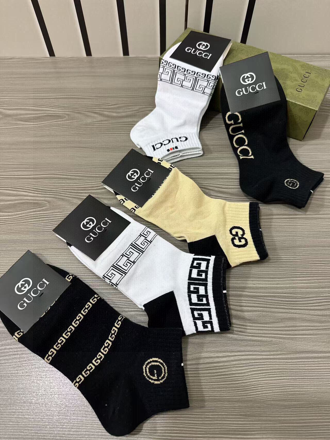  🆕Gucci · 古奇❗️G家新品短袜❗️【一盒五双】提花经典标志，超级nice，实物超漂亮，超火爆小