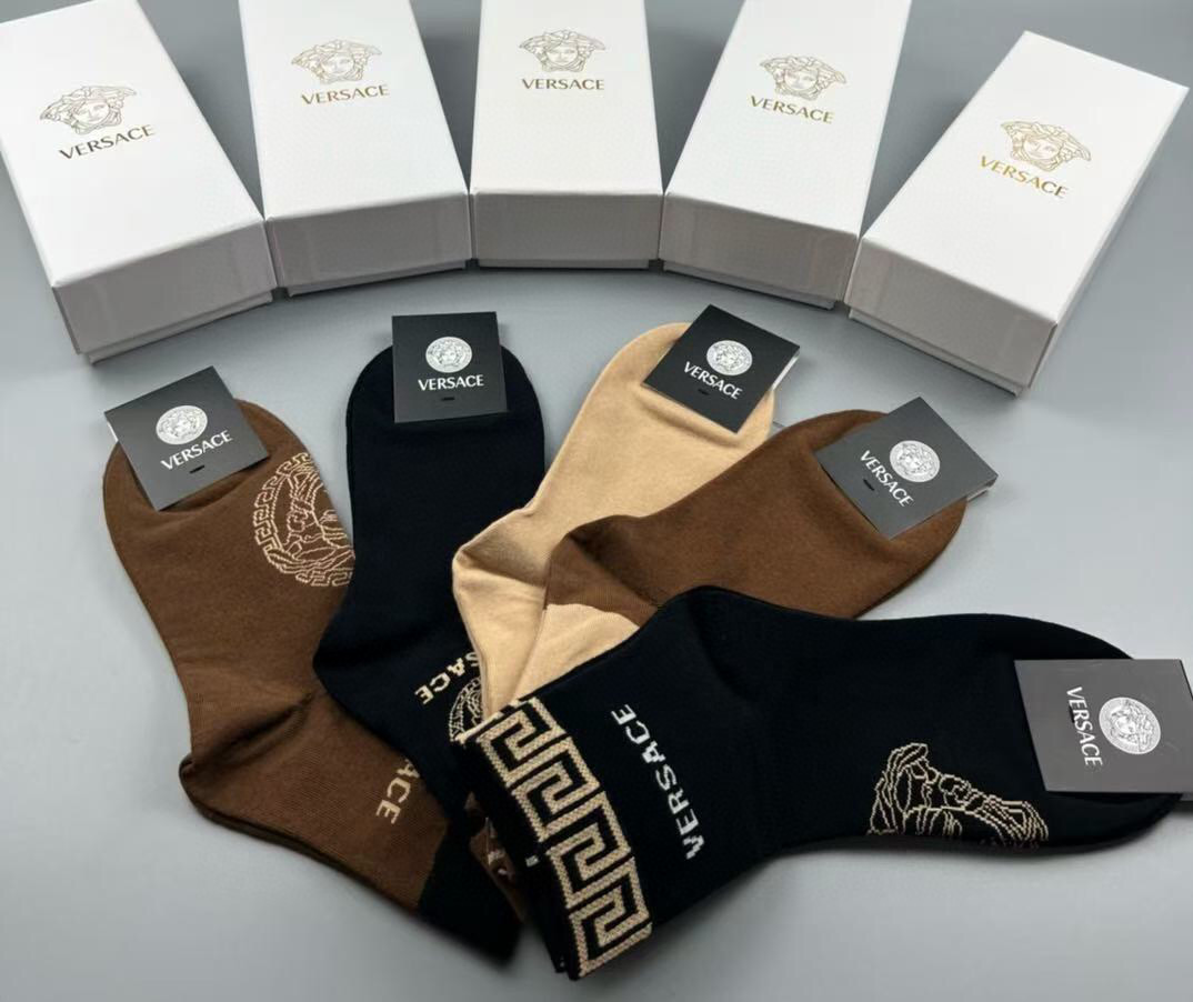  🆕Versace · 范思哲❗️新品男款袜子❗️【一盒五双】纯棉材质织造，超柔软舒适，提花经典美人头➕
