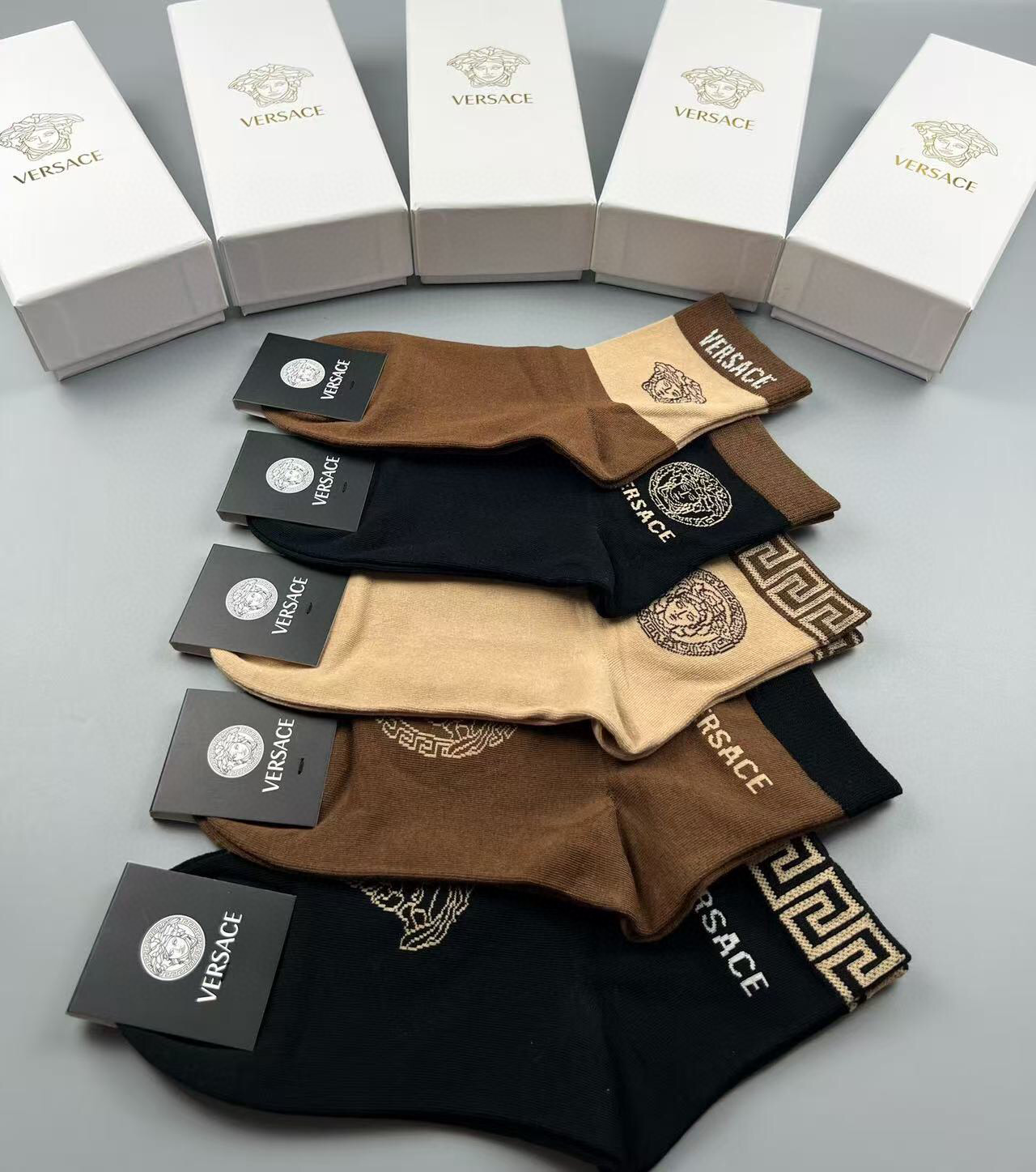  🆕Versace · 范思哲❗️新品男款袜子❗️【一盒五双】纯棉材质织造，超柔软舒适，提花经典美人头➕