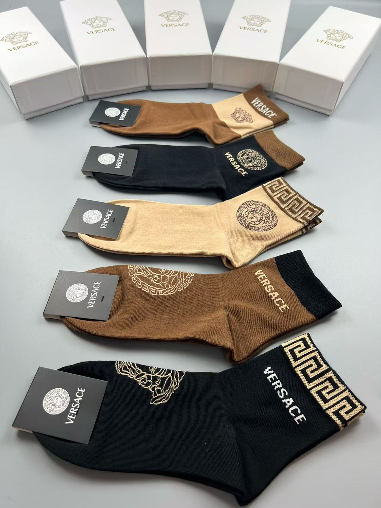  🆕Versace · 范思哲❗️新品男款袜子❗️【一盒五双】纯棉材质织造，超柔软舒适，提花经典美人头➕