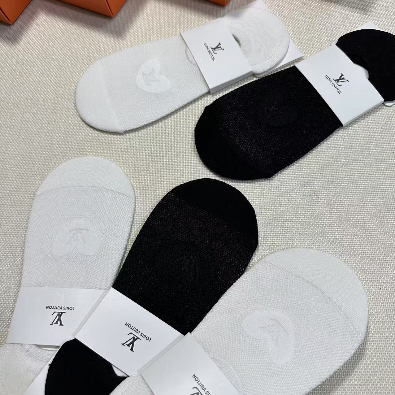  🆕Louis Vuitton · 路易威登❗️驴家新品女款隐形袜子❗【一盒五双】镂空网袜，提花经典标志