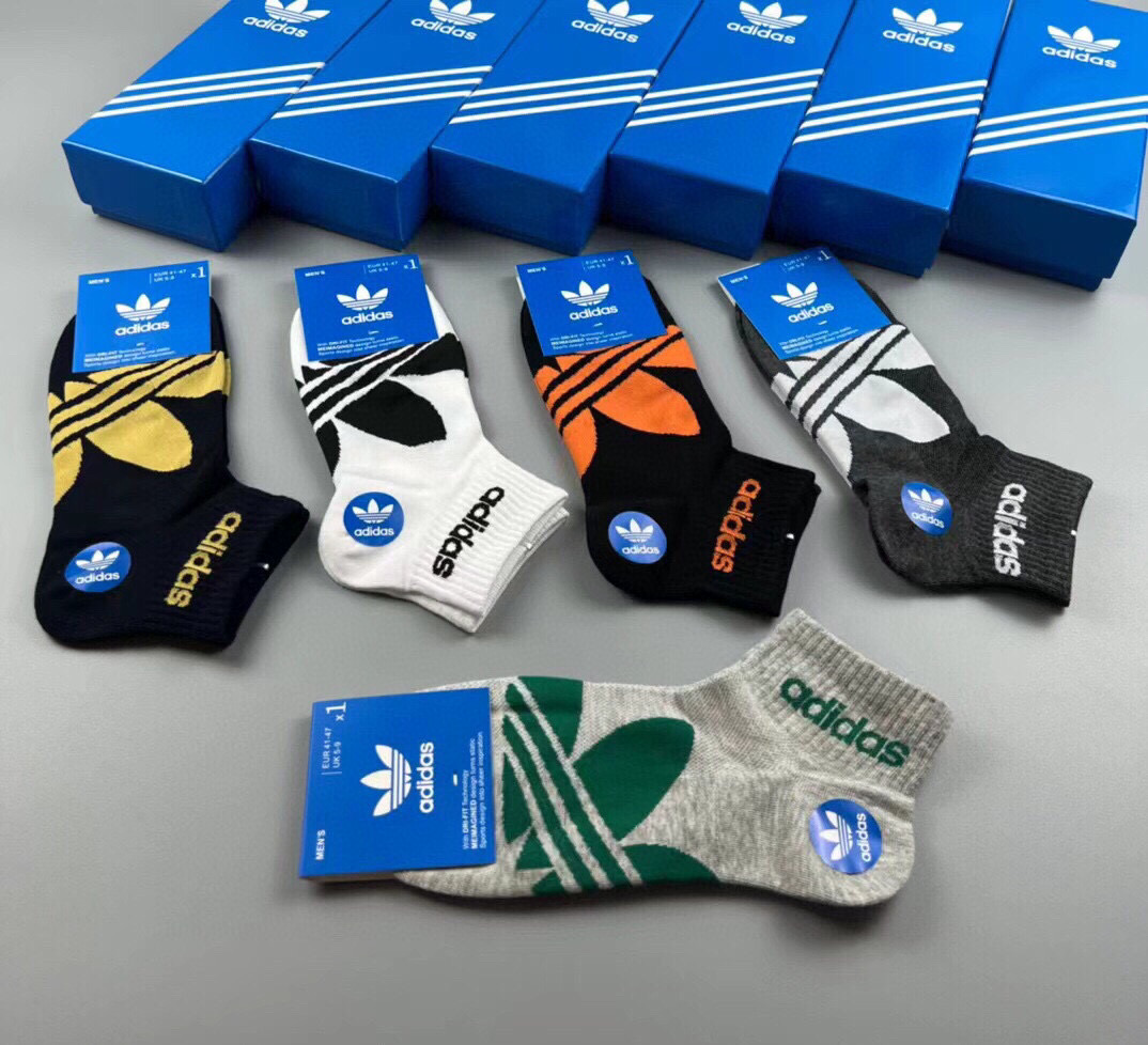  🆕Adidas · 阿迪达斯❗️三叶草新品男款袜子☘️提花经典标志❗️ins今年超火爆元素单品❗️纯棉