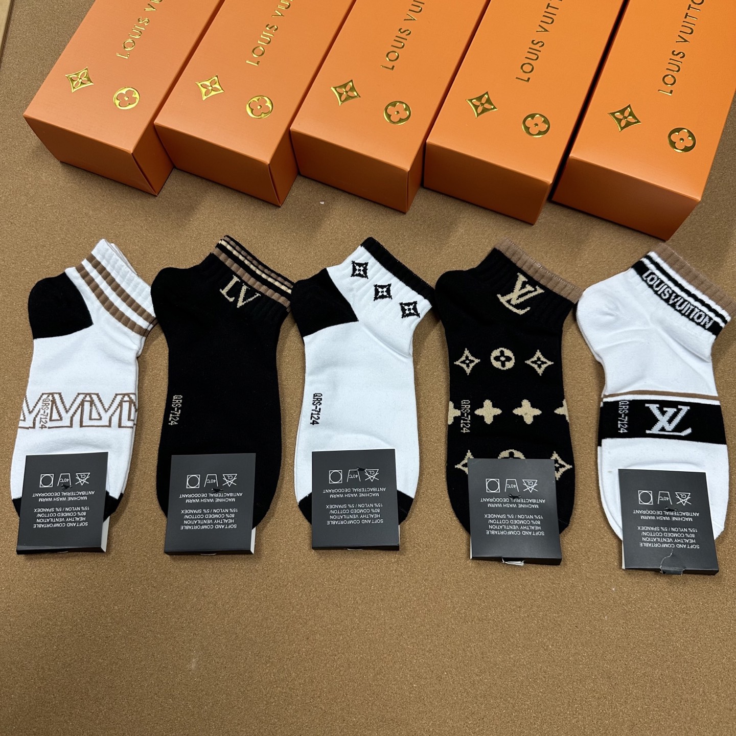  🆕Louis Vuitton · 路易威登❗️驴家新品男款袜子❗️【一盒五双】提花驴家经典logo，纯