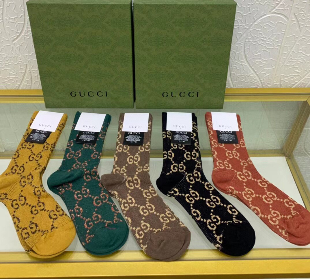  🆕Gucci · 古奇❗️G家经典中筒女款袜子❗️【一盒五双】专柜同步长袜，超级经典的双G标志百看不厌