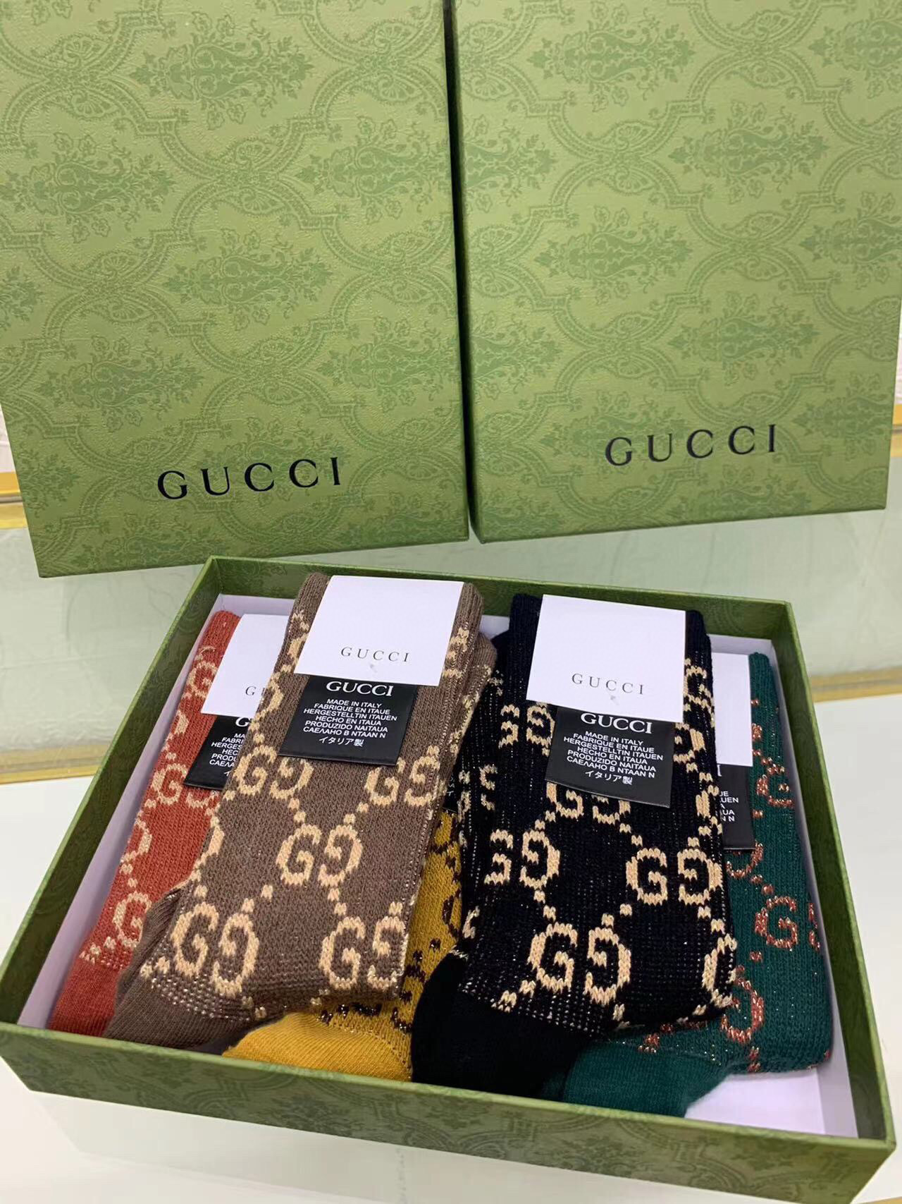  🆕Gucci · 古奇❗️G家经典中筒女款袜子❗️【一盒五双】专柜同步长袜，超级经典的双G标志百看不厌