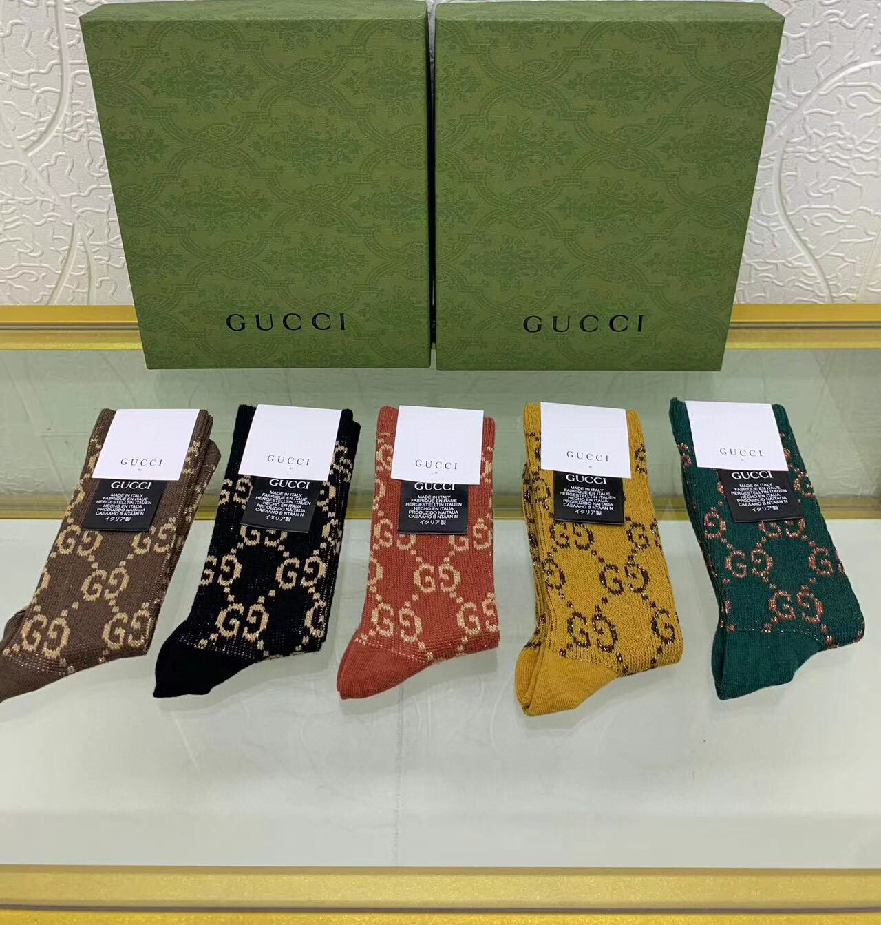  🆕Gucci · 古奇❗️G家经典中筒女款袜子❗️【一盒五双】专柜同步长袜，超级经典的双G标志百看不厌