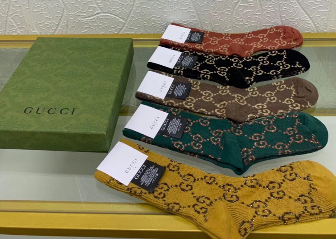  🆕Gucci · 古奇❗️G家经典中筒女款袜子❗️【一盒五双】专柜同步长袜，超级经典的双G标志百看不厌