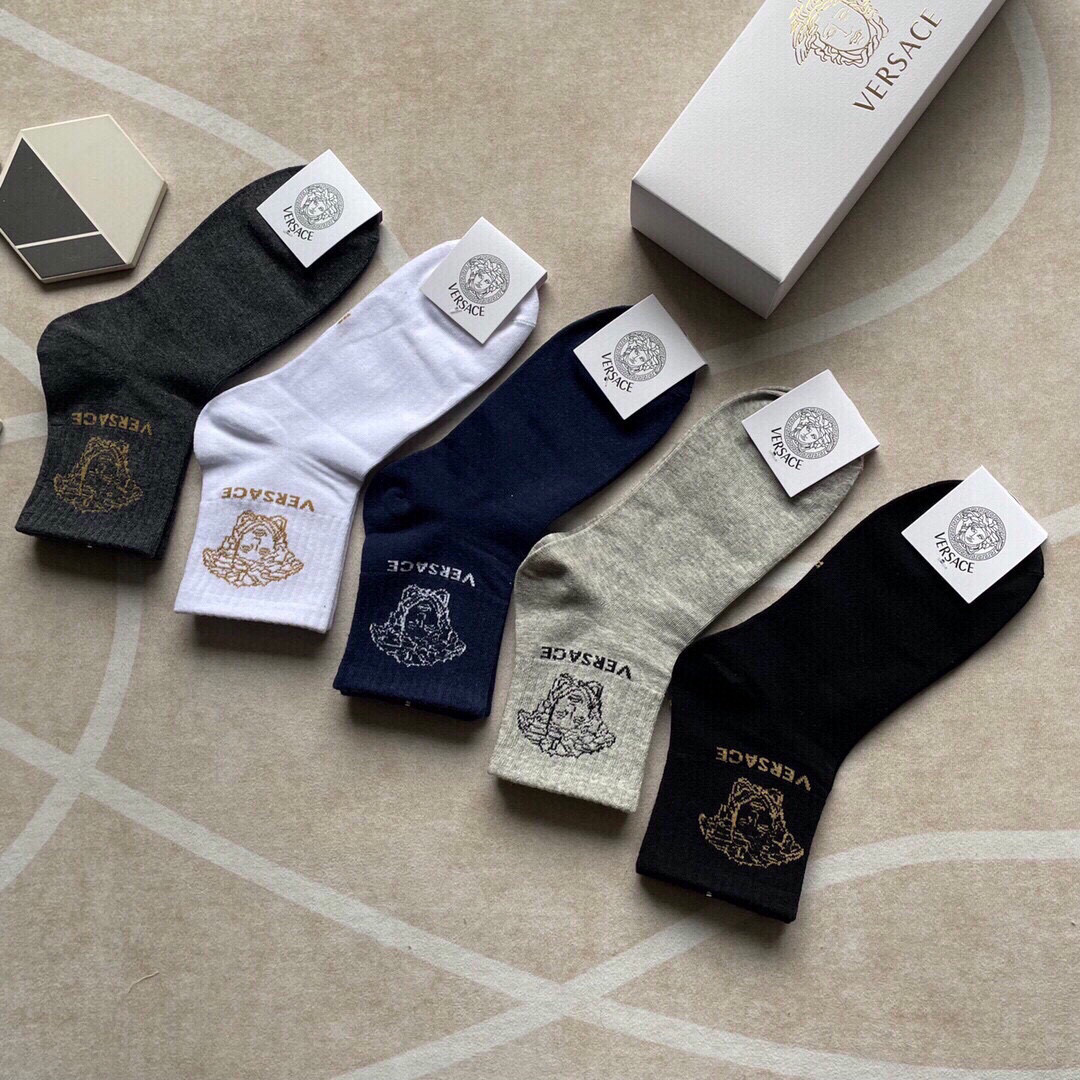  🆕Versace · 范思哲❗️新品短筒男款袜子❗️【一盒五双】纯棉材质织造，超柔软舒适，提花经典美人