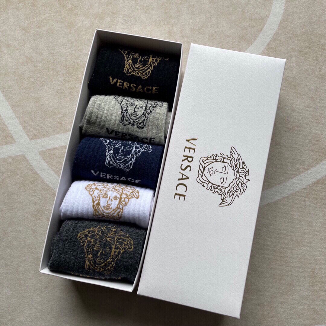  🆕Versace · 范思哲❗️新品短筒男款袜子❗️【一盒五双】纯棉材质织造，超柔软舒适，提花经典美人