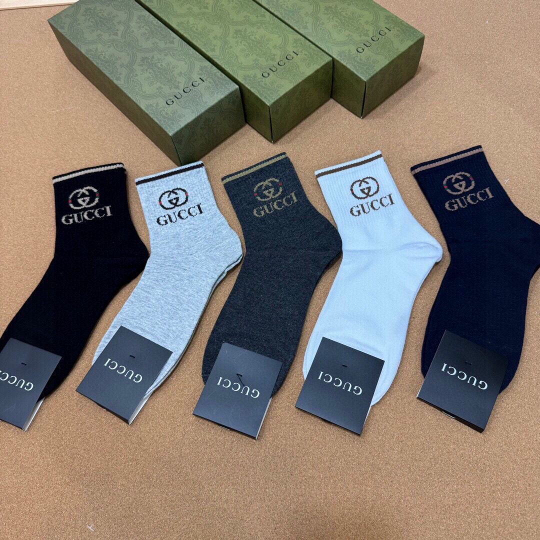  🆕Gucci · 古奇❗️G家新品袜子❗️【一盒五双】提花经典双G标志，超级nice，实物超漂亮，超火