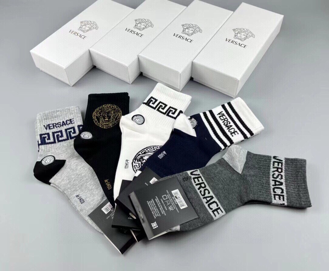  🆕Versace · 范思哲❗️新品男款袜子❗️【一盒五双】纯棉材质织造，超柔软舒适，提花经典美人头➕