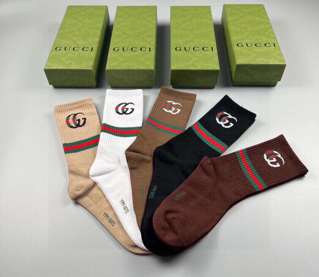  🆕Gucci · 古奇❗️大G家新品长筒袜子❗️【一盒五双】罗口处双G标志搭配红绿条，特显高大上，纯棉