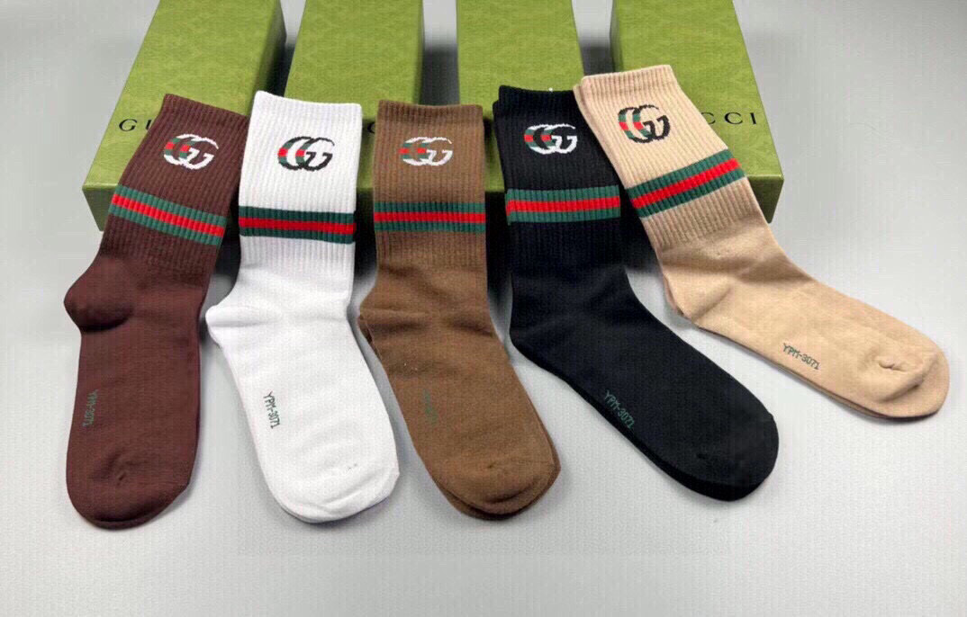 🆕Gucci · 古奇❗️大G家新品长筒袜子❗️【一盒五双】罗口处双G标志搭配红绿条，特显高大上，纯棉