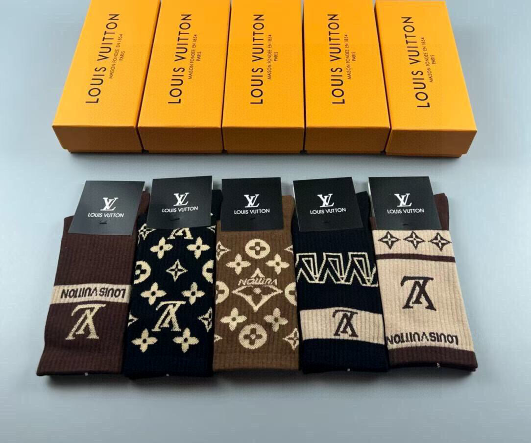  🆕Louis Vuitton · 路易威登❗️驴家新品高筒袜子❗️【一盒五双】纯棉材质，提花经典标志，