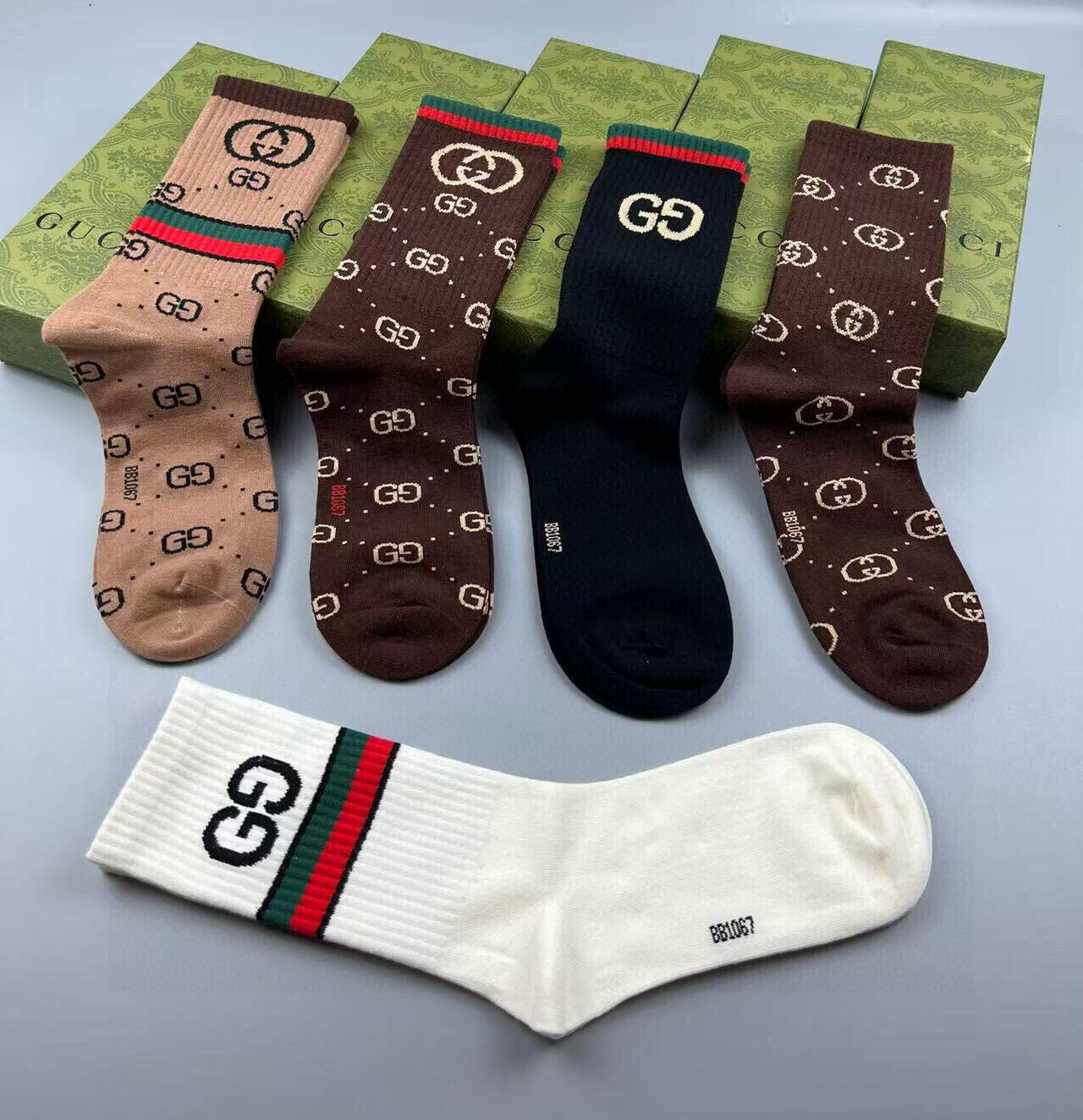  🆕Gucci · 古奇❗️大G家新品高筒袜子❗️【一盒五双】经典双G标志特显高大上，纯棉材质，透气舒适