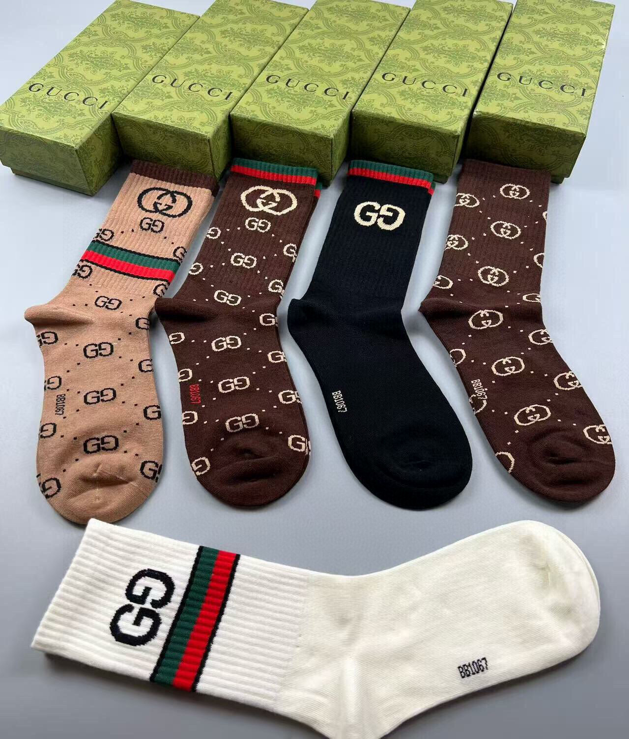  🆕Gucci · 古奇❗️大G家新品高筒袜子❗️【一盒五双】经典双G标志特显高大上，纯棉材质，透气舒适