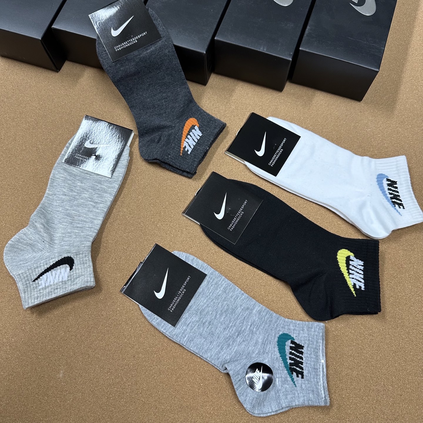  🆕Nike · 耐克❗️永远的经典永远的☑️❗️精梳棉材质，透气吸汗柔软舒适，上脚非常nice❗️商务