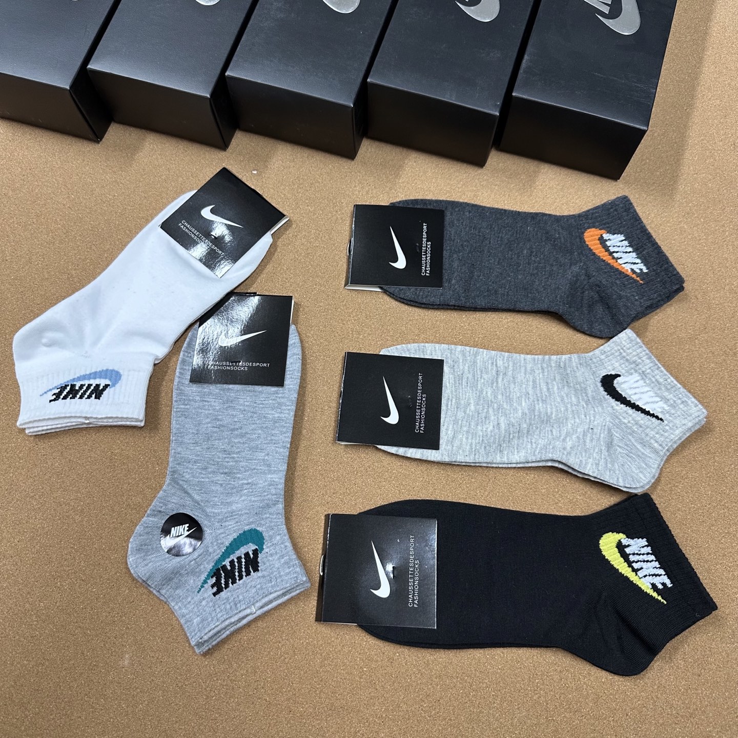  🆕Nike · 耐克❗️永远的经典永远的☑️❗️精梳棉材质，透气吸汗柔软舒适，上脚非常nice❗️商务