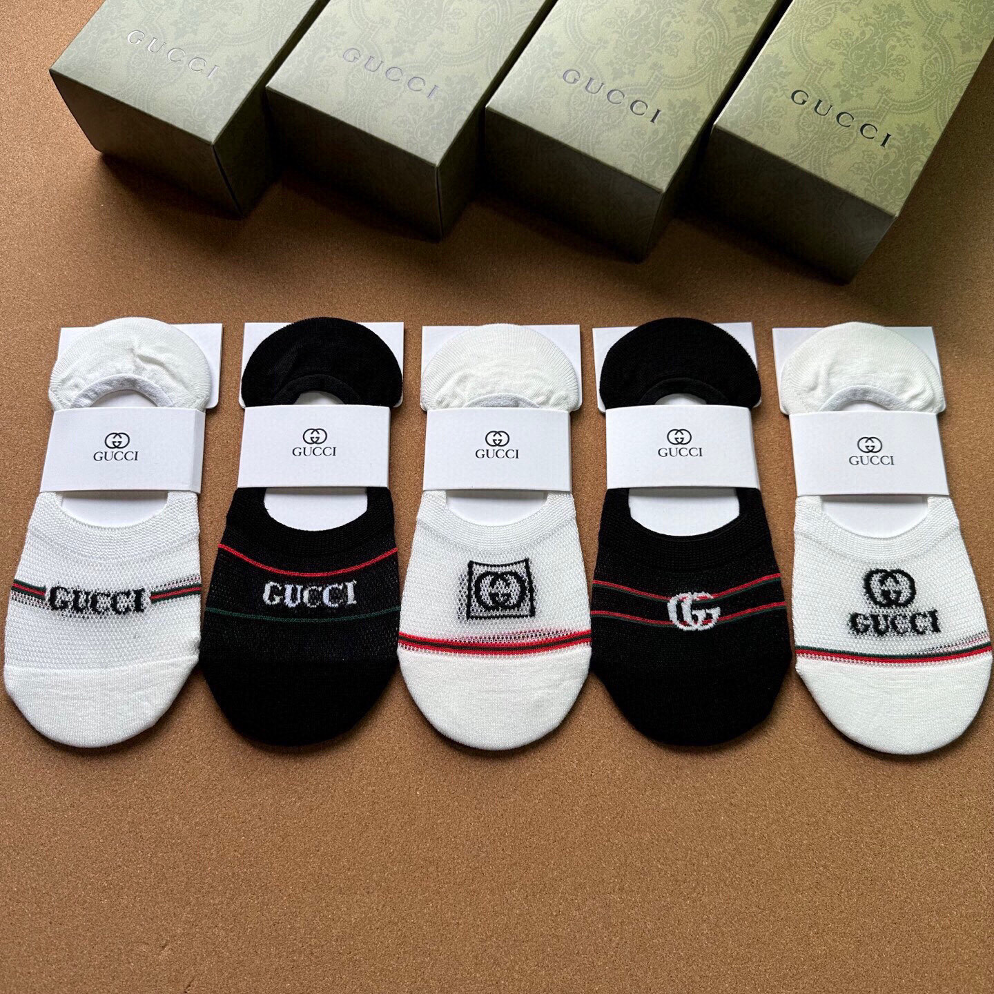  🆕 Gucci · 古奇❗️G家新品女款隐形袜子❗【一盒五双】镂空网袜，提花经典标志，纯棉材质，超舒适