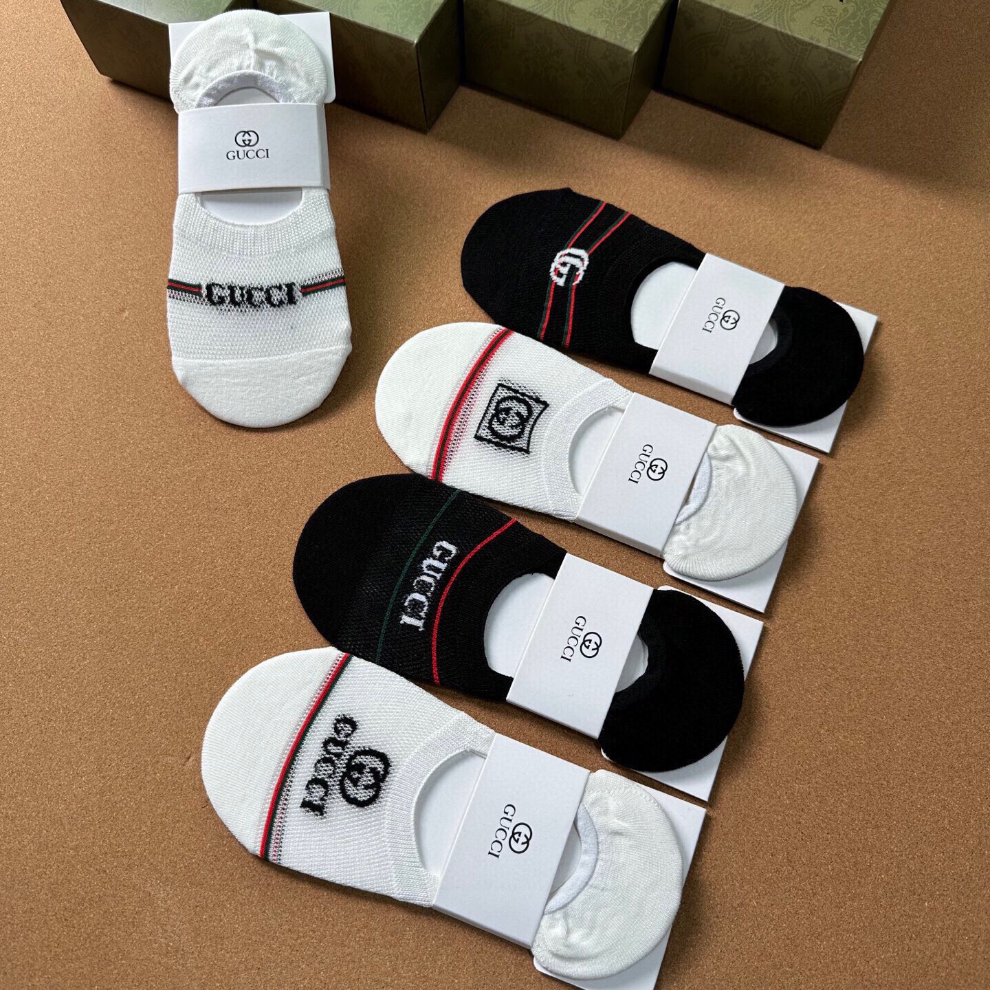  🆕 Gucci · 古奇❗️G家新品女款隐形袜子❗【一盒五双】镂空网袜，提花经典标志，纯棉材质，超舒适