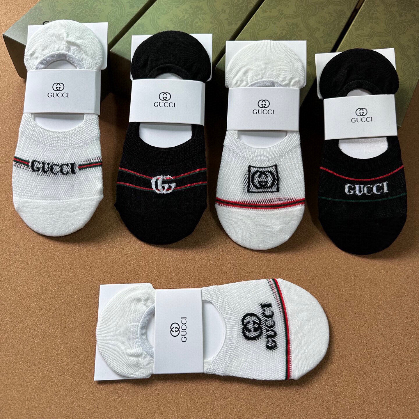  🆕 Gucci · 古奇❗️G家新品女款隐形袜子❗【一盒五双】镂空网袜，提花经典标志，纯棉材质，超舒适