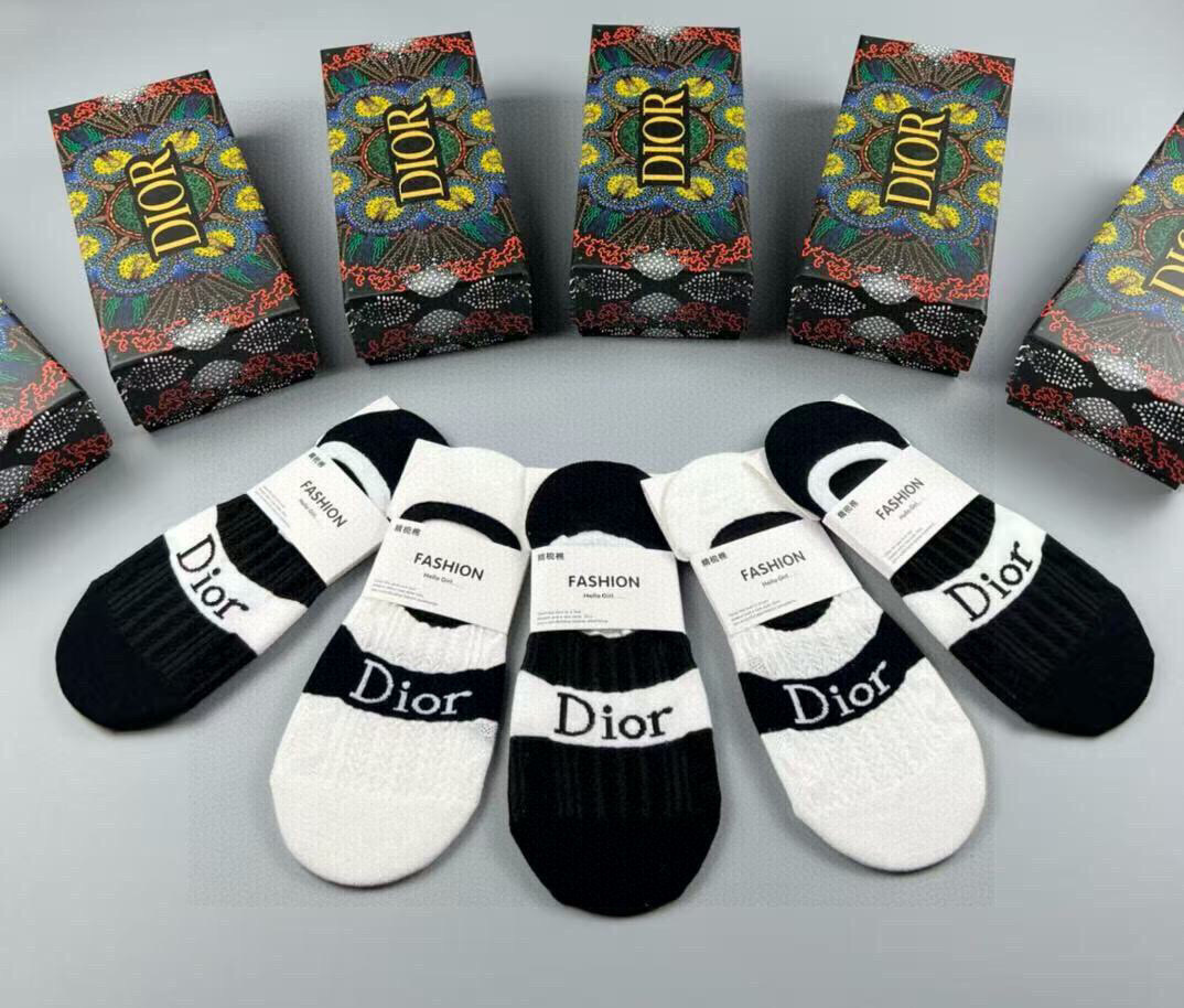  🆕Dior · 迪奥❗️D家新品女款隐形袜子❗️【一盒五双】提花经典字母标志，纯棉材质，超舒适超美腻❗