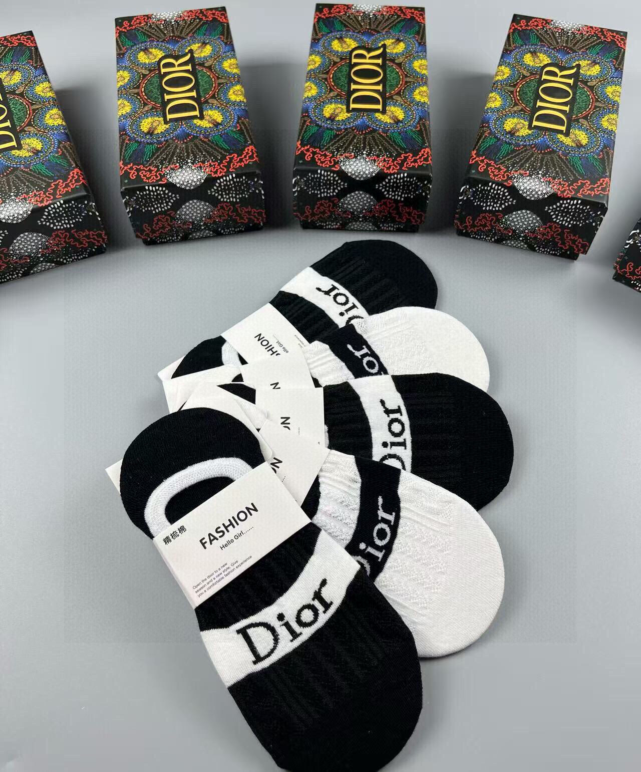  🆕Dior · 迪奥❗️D家新品女款隐形袜子❗️【一盒五双】提花经典字母标志，纯棉材质，超舒适超美腻❗