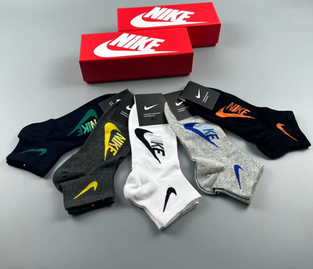  🆕Nike · 耐克❗️永远的经典永远的☑️❗️精梳棉材质，透气吸汗柔软舒适，上脚非常nice❗️商务