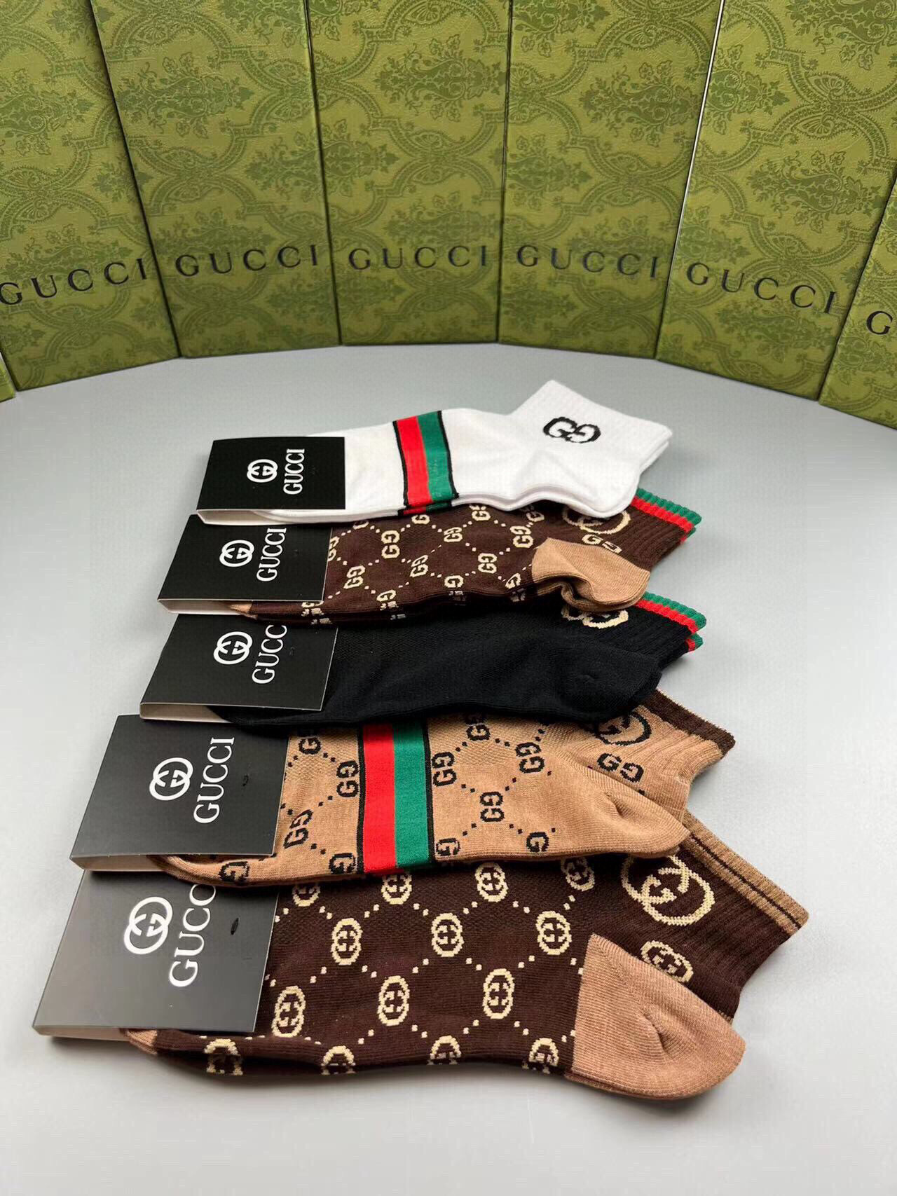  🆕Gucci · 古奇❗️G家新品短袜❗️【一盒五双】提花经典标志，超级nice，实物超漂亮，超火爆小