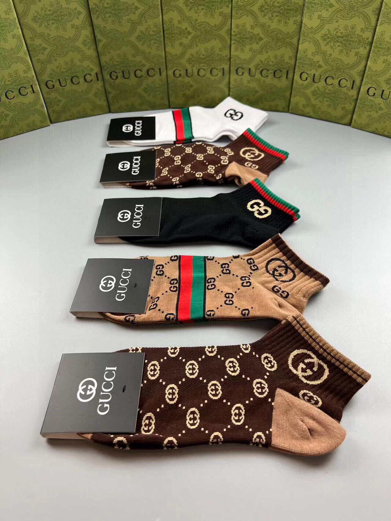  🆕Gucci · 古奇❗️G家新品短袜❗️【一盒五双】提花经典标志，超级nice，实物超漂亮，超火爆小