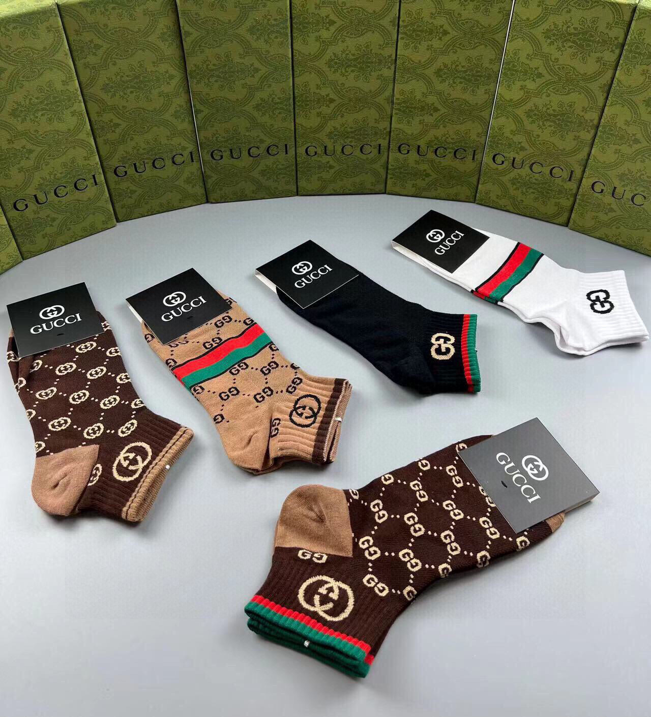  🆕Gucci · 古奇❗️G家新品短袜❗️【一盒五双】提花经典标志，超级nice，实物超漂亮，超火爆小