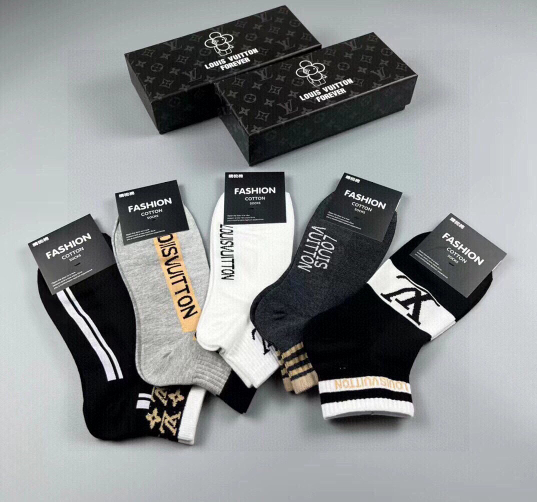  🆕LOUIS VUITTON · 路易威登❗️大驴家新品男款袜子❗️【一盒五双】纯棉材质，柔软舒适，提