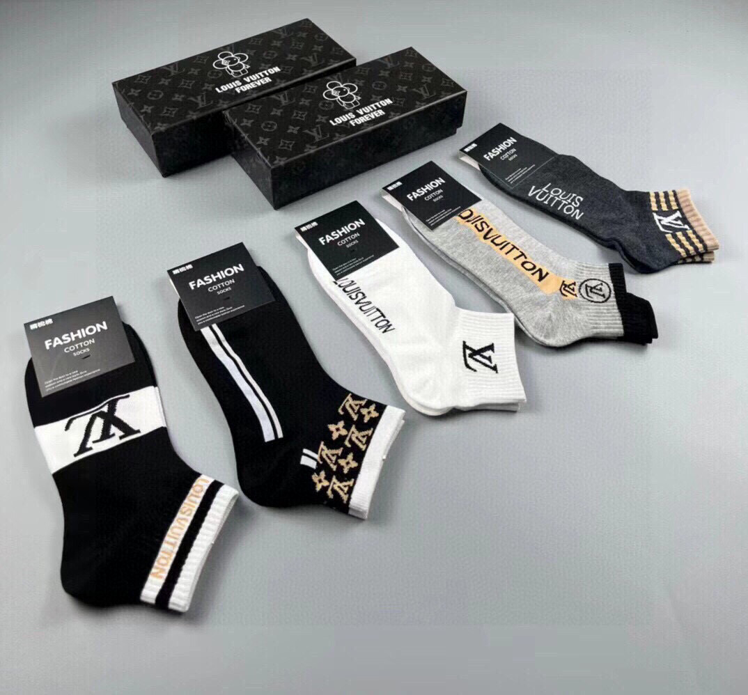  🆕LOUIS VUITTON · 路易威登❗️大驴家新品男款袜子❗️【一盒五双】纯棉材质，柔软舒适，提