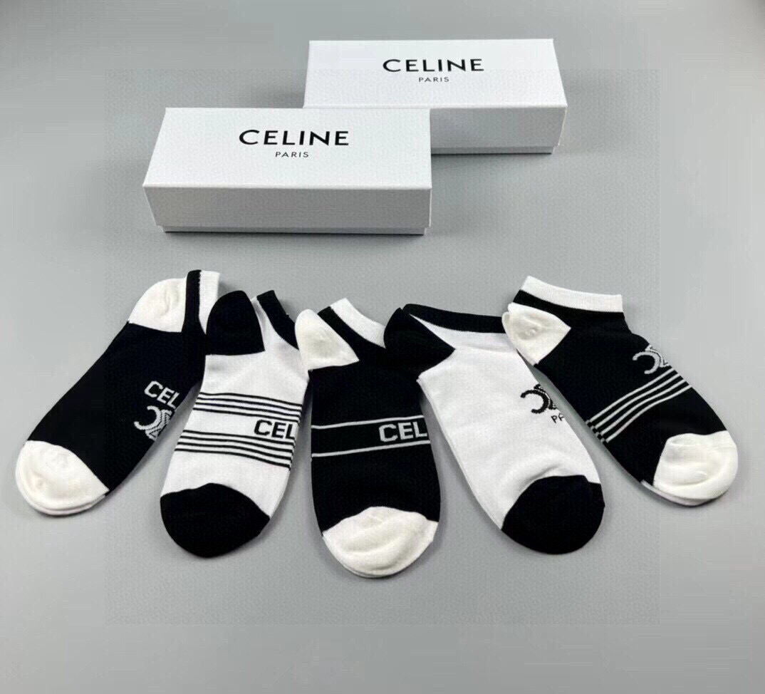  🆕CELINE · 赛琳❗️新品女款短袜子【一盒五双】提花经典标志，纯棉材质制造，透气舒适，超级nic